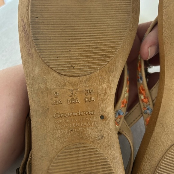 Andrea collection Boho size 8 sandals with embodying detail Lade in Brazil - Picture 7 of 8